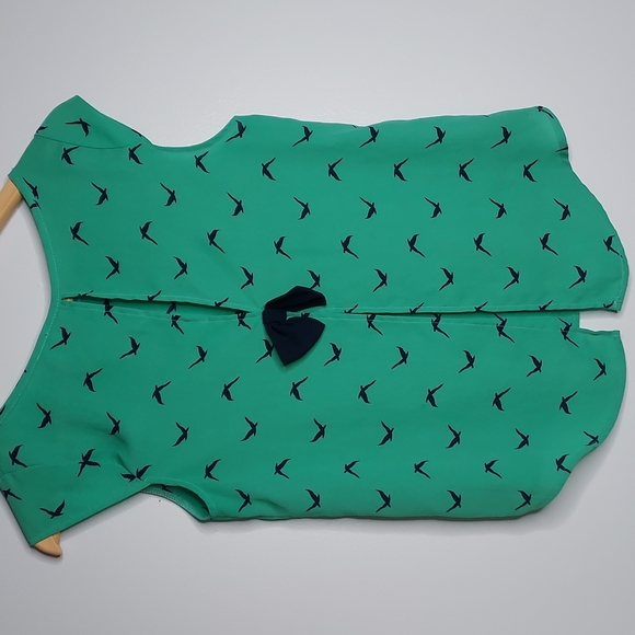 New Tower Top Size XS/ S - Picture 7 of 10